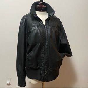 Women’s xhilaration plus size 3 black pleather bomber jacket